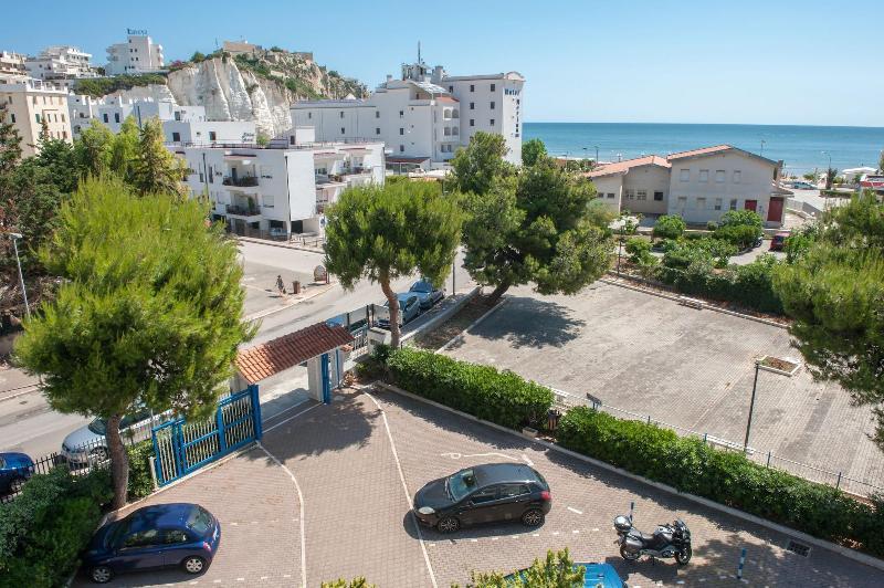 Hotel Cristalda Vieste Buitenkant foto