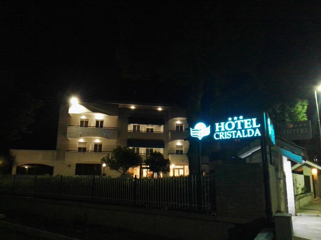 Hotel Cristalda Vieste Buitenkant foto