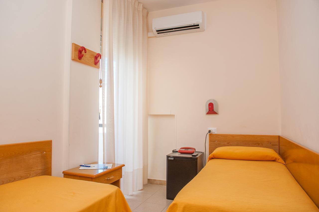 Hotel Cristalda Vieste Buitenkant foto