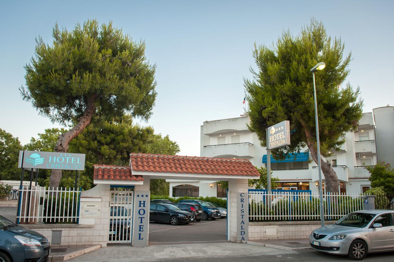 Hotel Cristalda Vieste Buitenkant foto